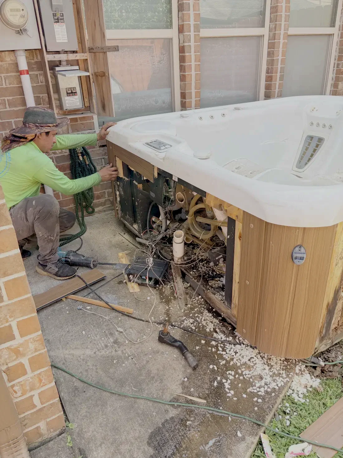 Old hot tub ready for removal in Katy, TX